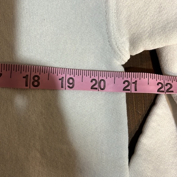 Vintage University of Rhode Island sweatshirt - Picture 4 of 7